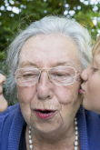 Бабушка и внучка картинки трогательные