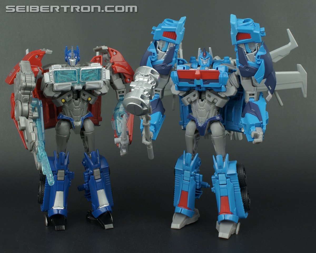 Трансформеры Прайм игрушки ультра Магнус