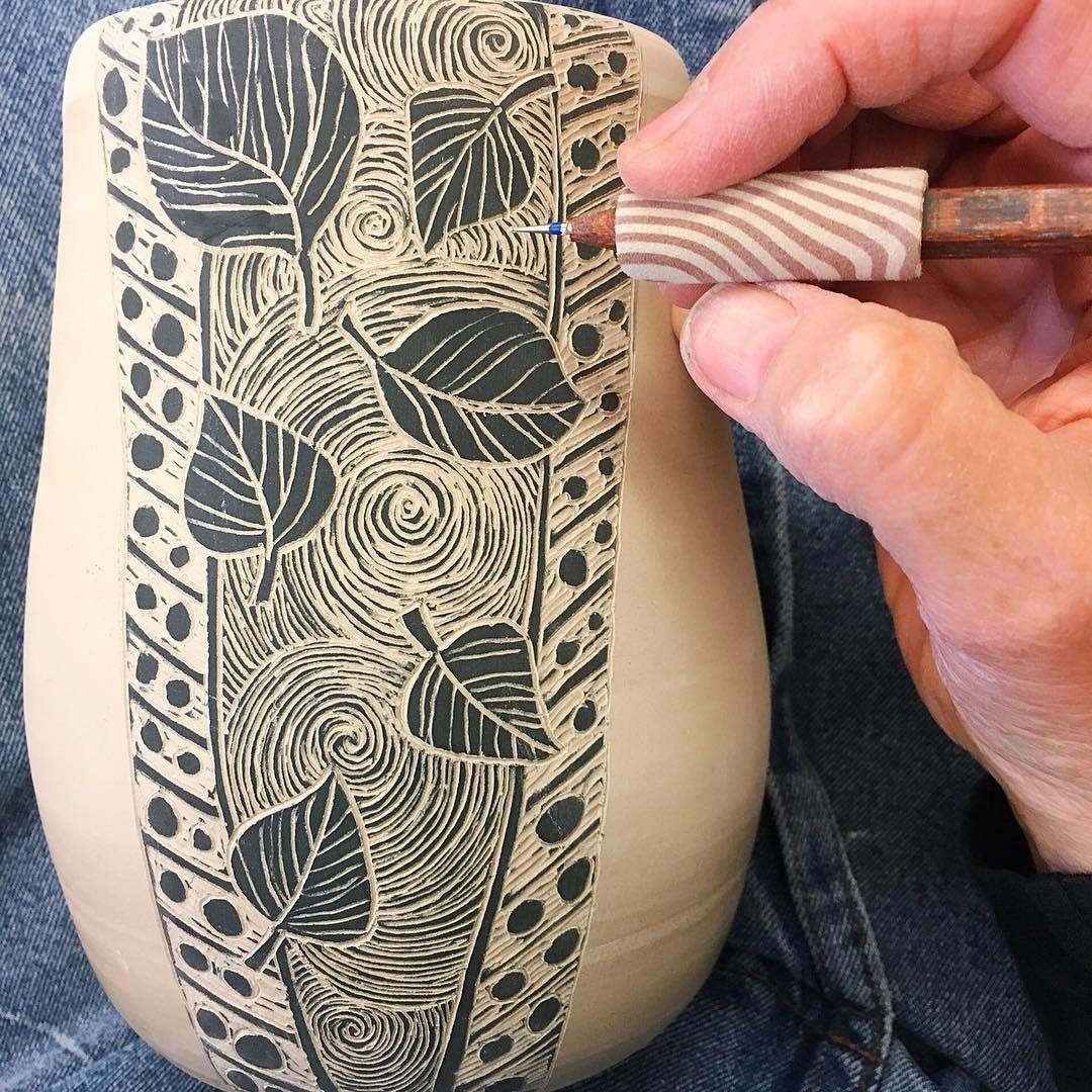 Сграффито ангоб