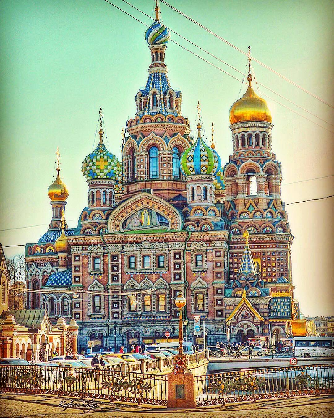 Спас на крови Графика