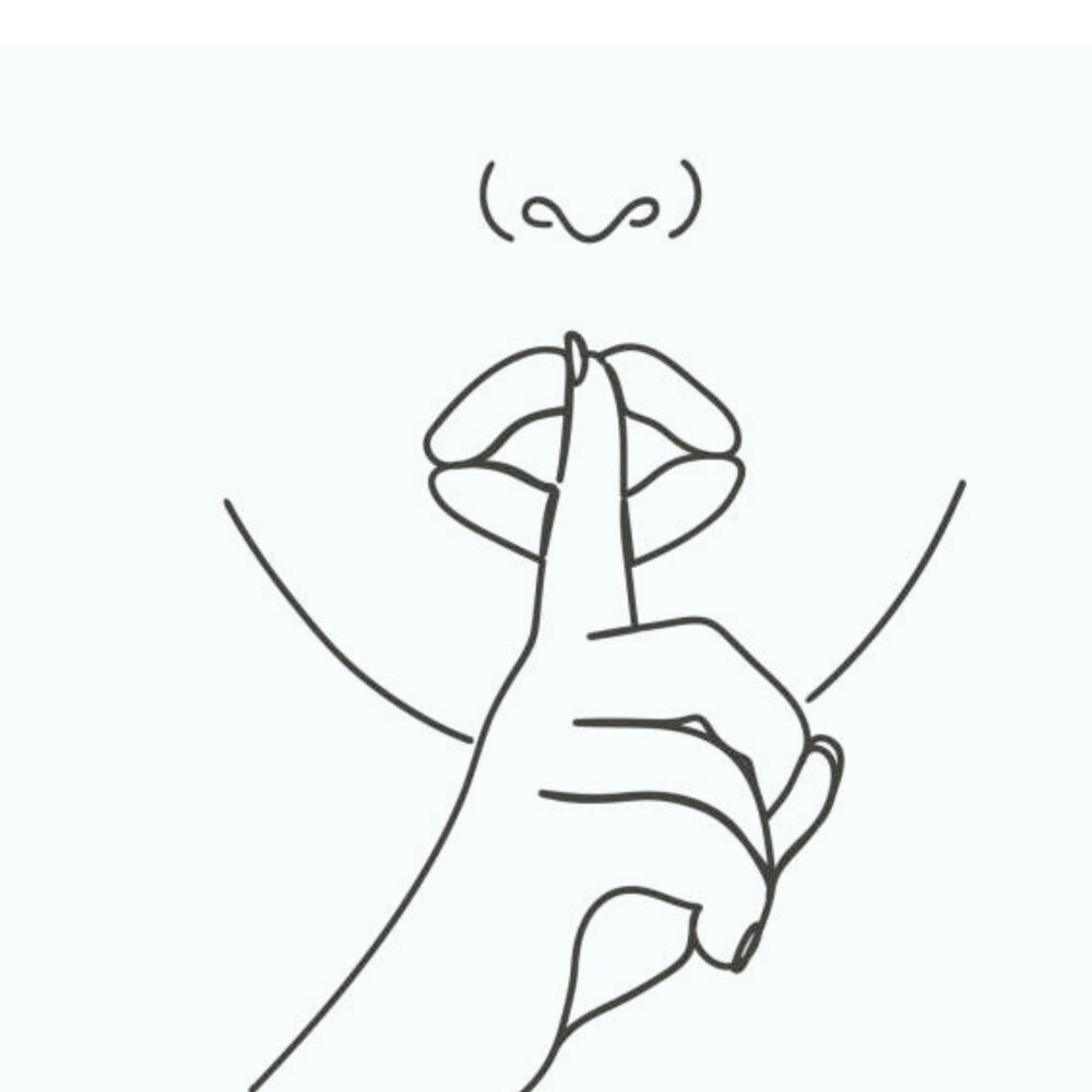 Девушка губы одной линией