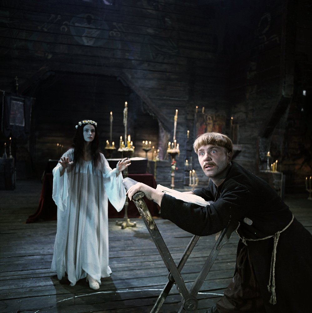 Спектакль Вий в театре у моста