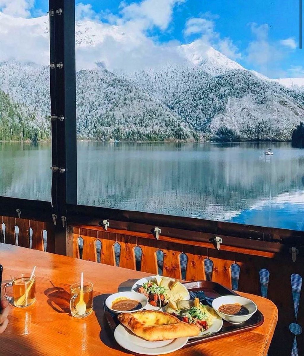 Кафе на озере Рица Абхазия