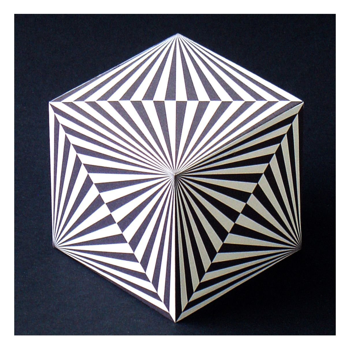 Объемная форма куба. Трехмерные геометрические фигуры. Необычные геометрические формы. Геометрические оптические иллюзии. Объемные оптические иллюзии.