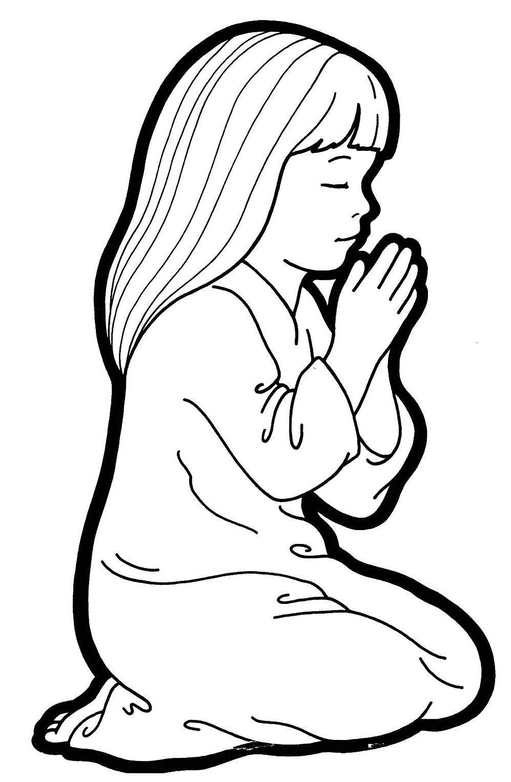 Мальчик сидит за столом