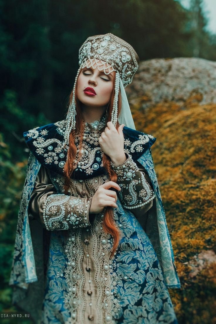 Хозяйка медной горы фильм