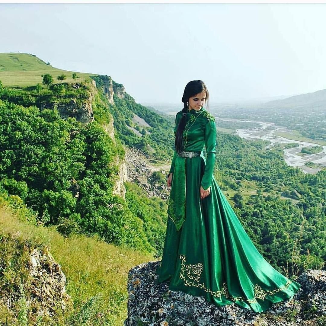 Джамбулат Болотоков памятник