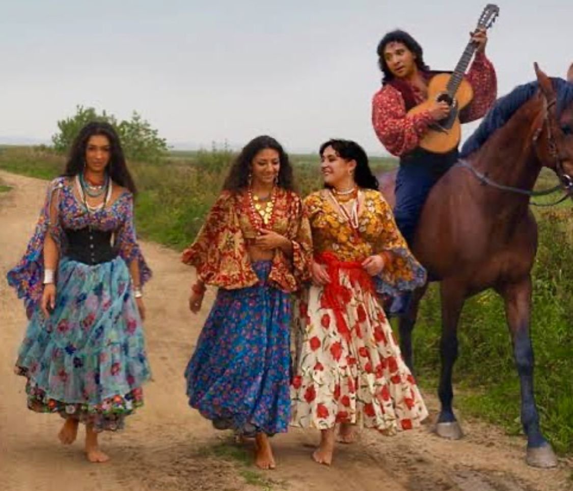 Цыганский табор Кибитка