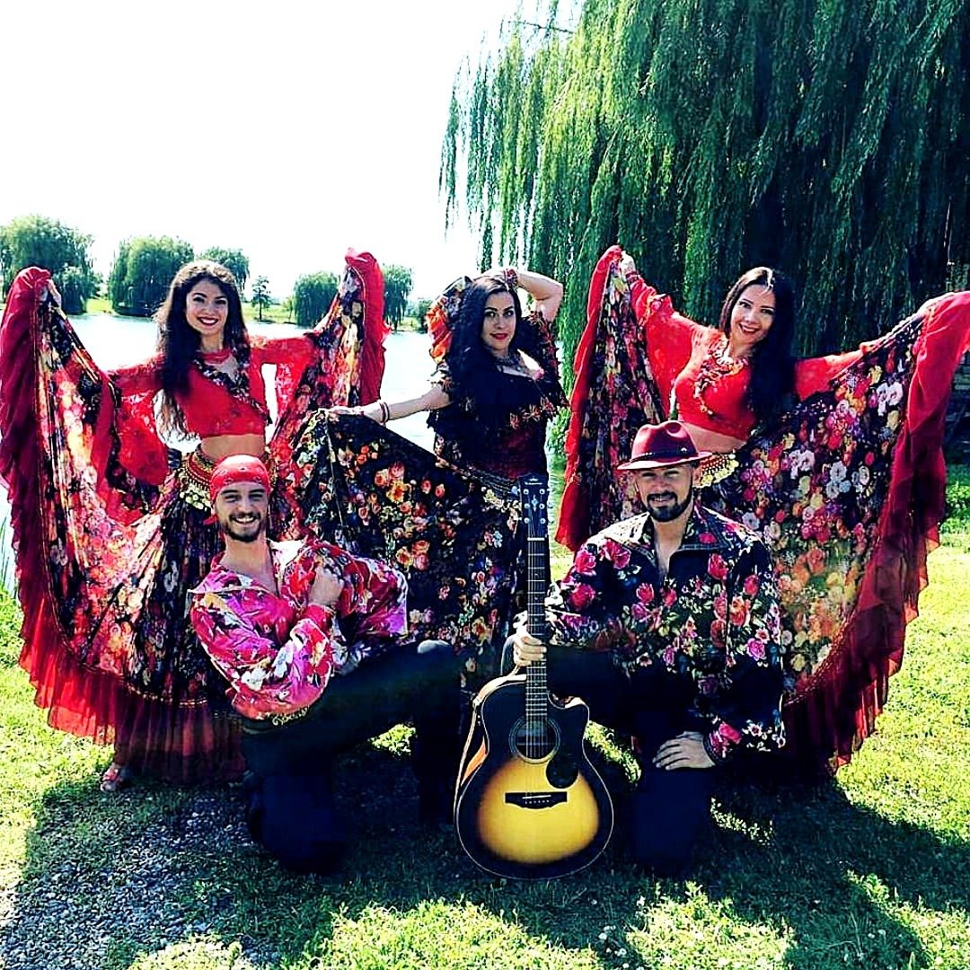 Дина саева Дина Малика