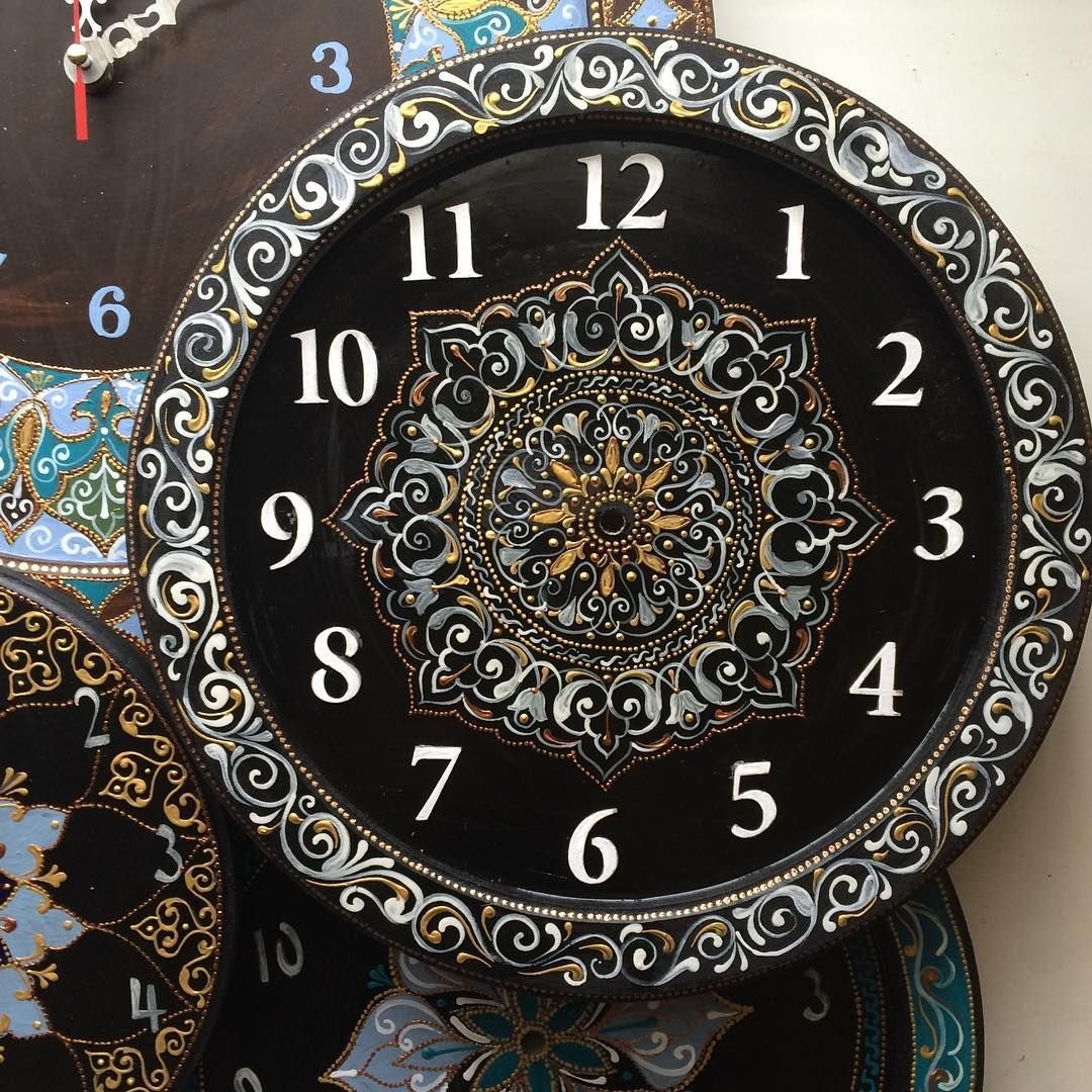 Часы дерево орнамент Казань