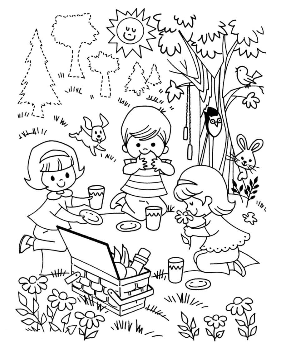 Раскраска. В детском саду