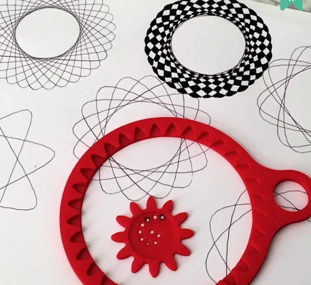 Спирограф (Spirograph): Cyclex