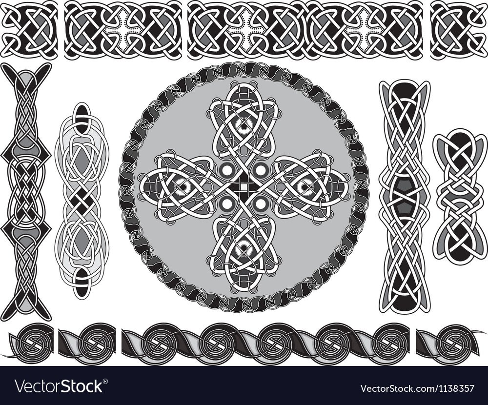 Стол в кельтском стиле