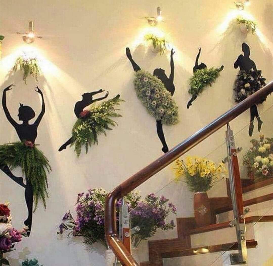 Украшение подъезда цветами