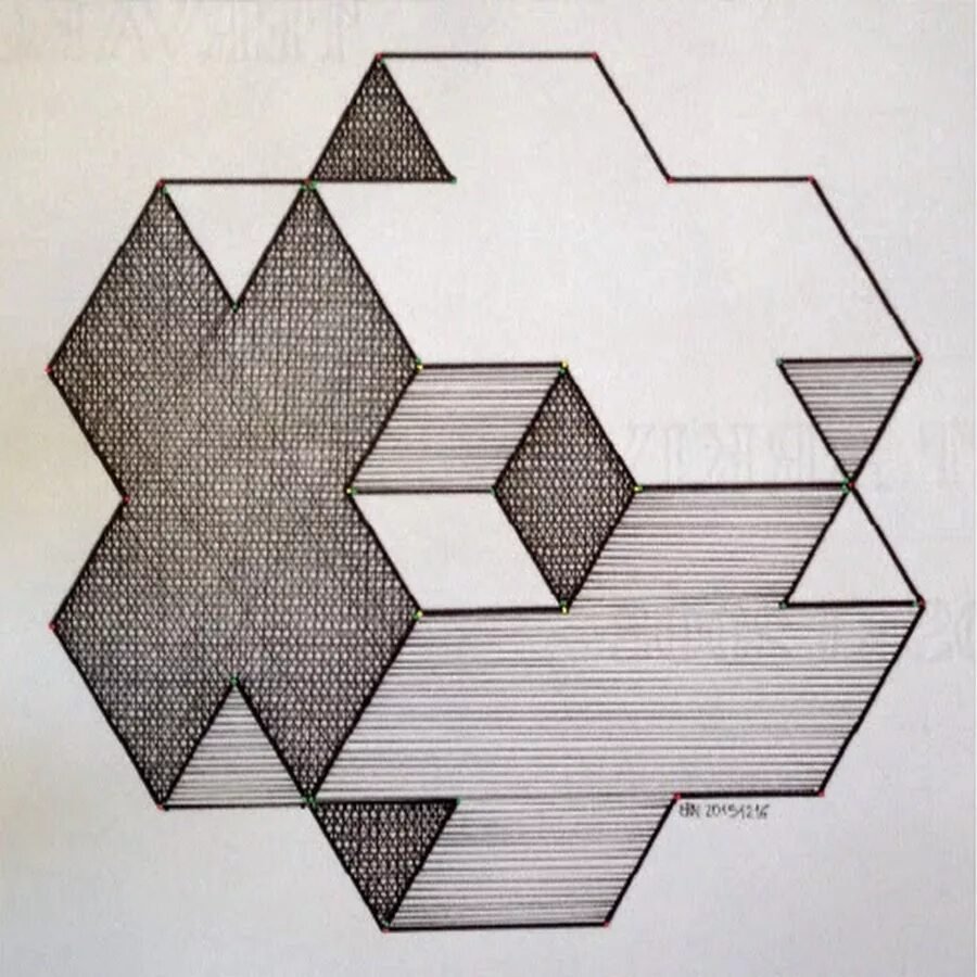 Геометрические линии на белом фоне