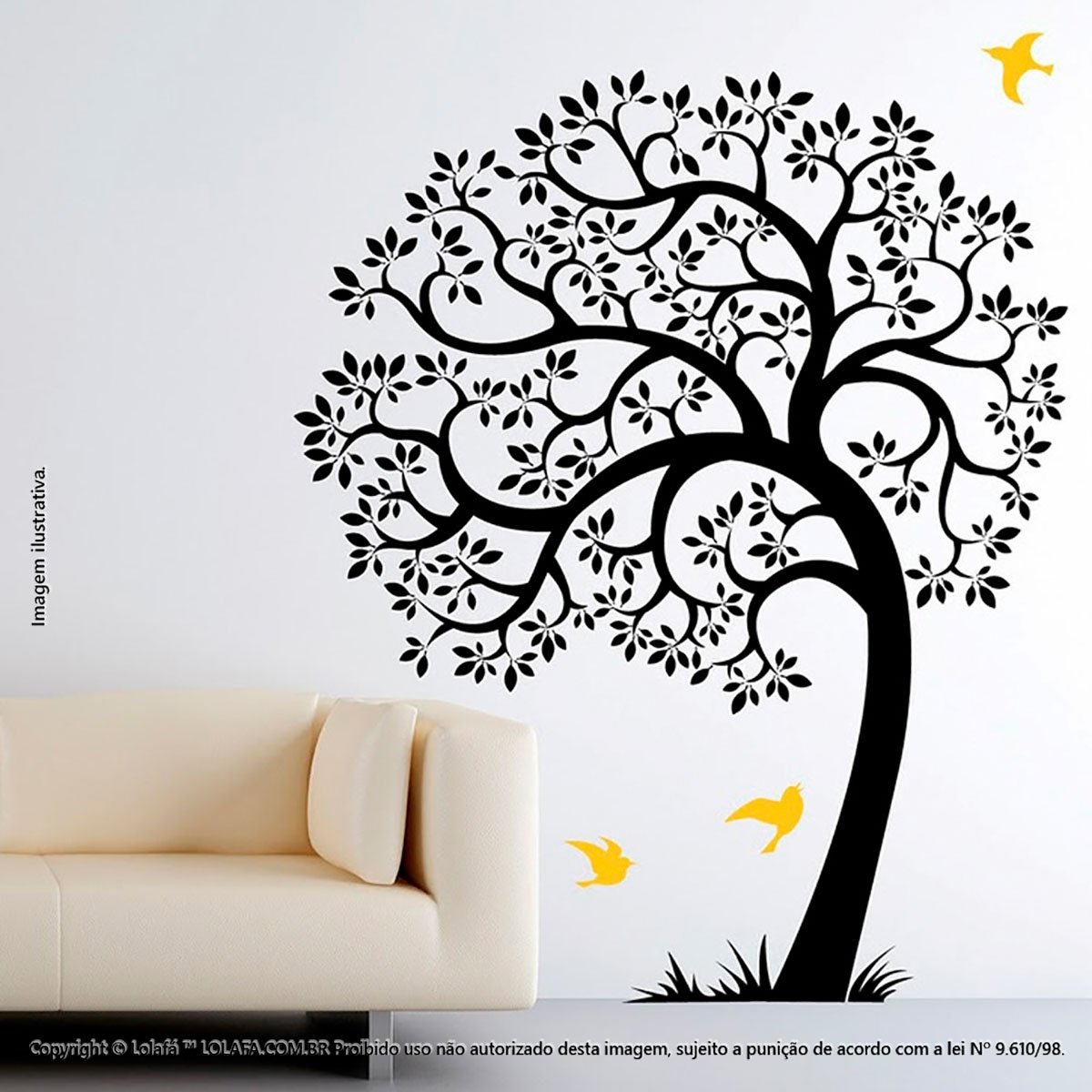 Дерево на стене