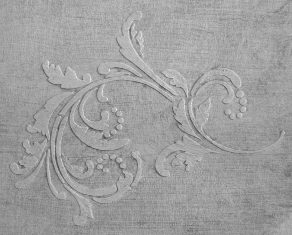 Трафаретные узоры на стены