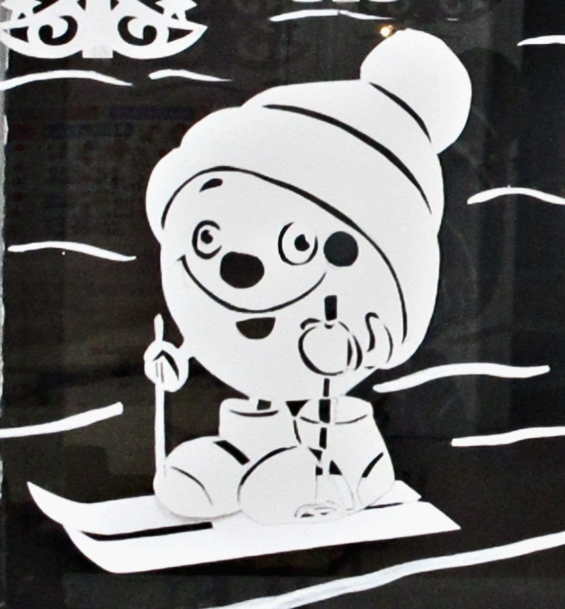 Новогодние персонажи на окна