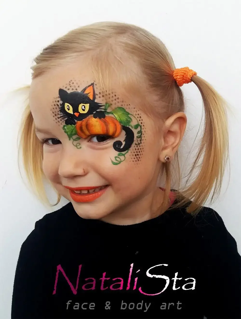 Грим кошки на лице для детей