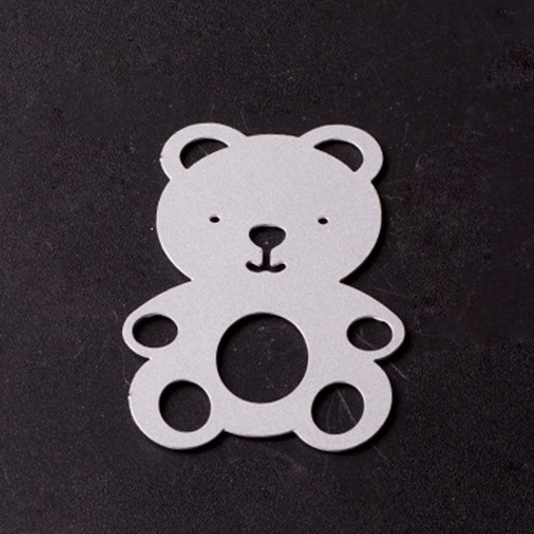 Нарисовать плюшевого мишку с сердечком