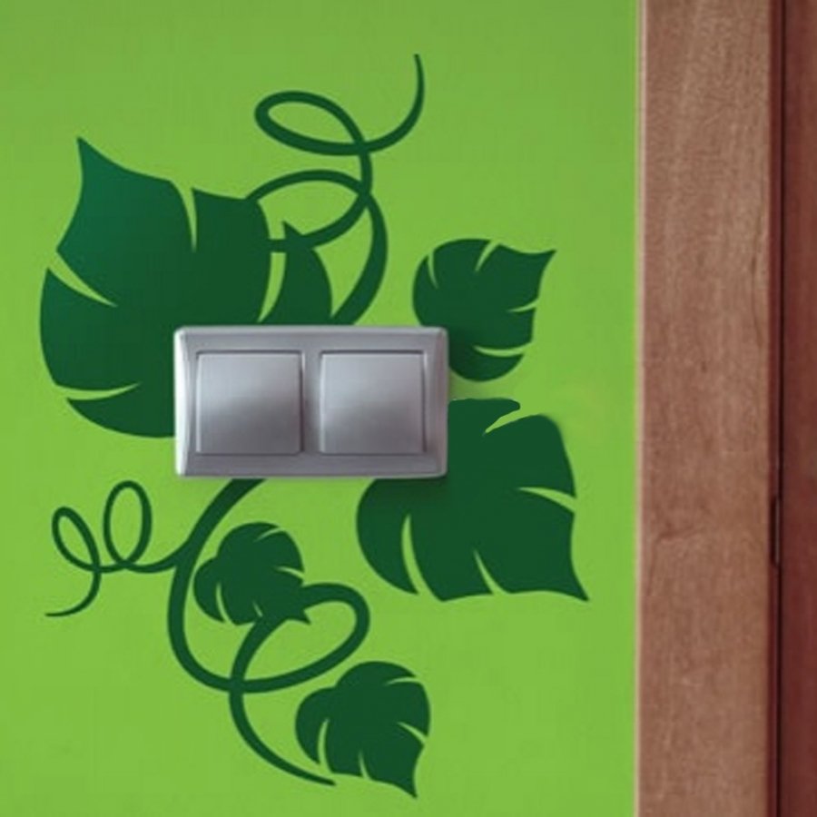 Трафарет возле выключателя