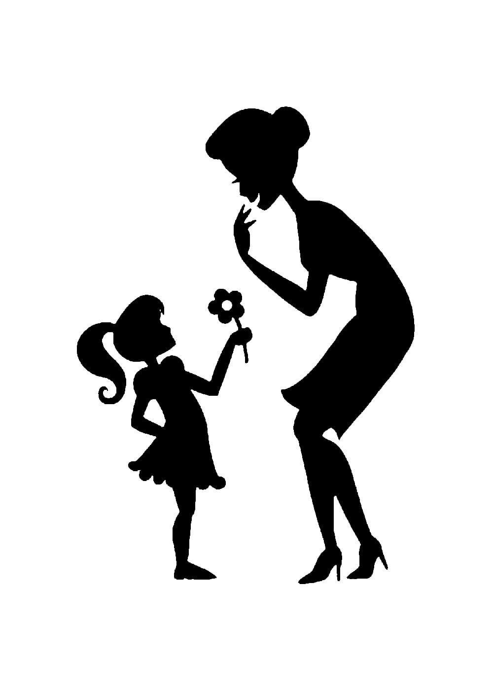 Силуэт женщины с ребенком на руках