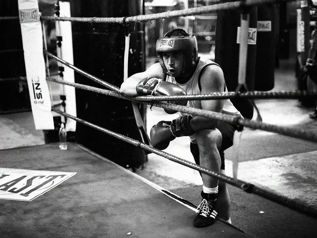 Бокс перчатки ринг