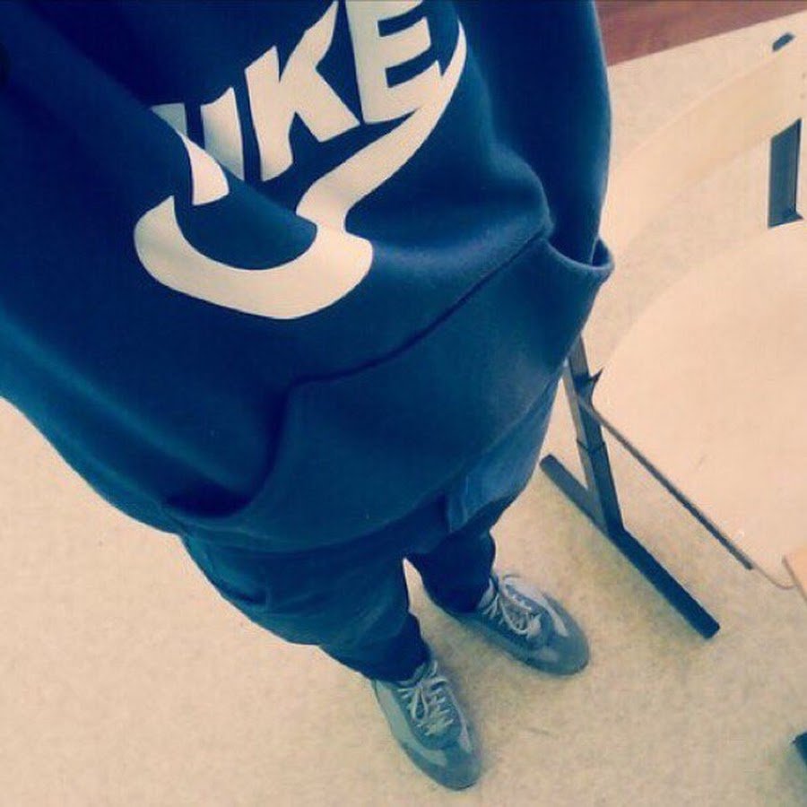 Крутые парни в найке