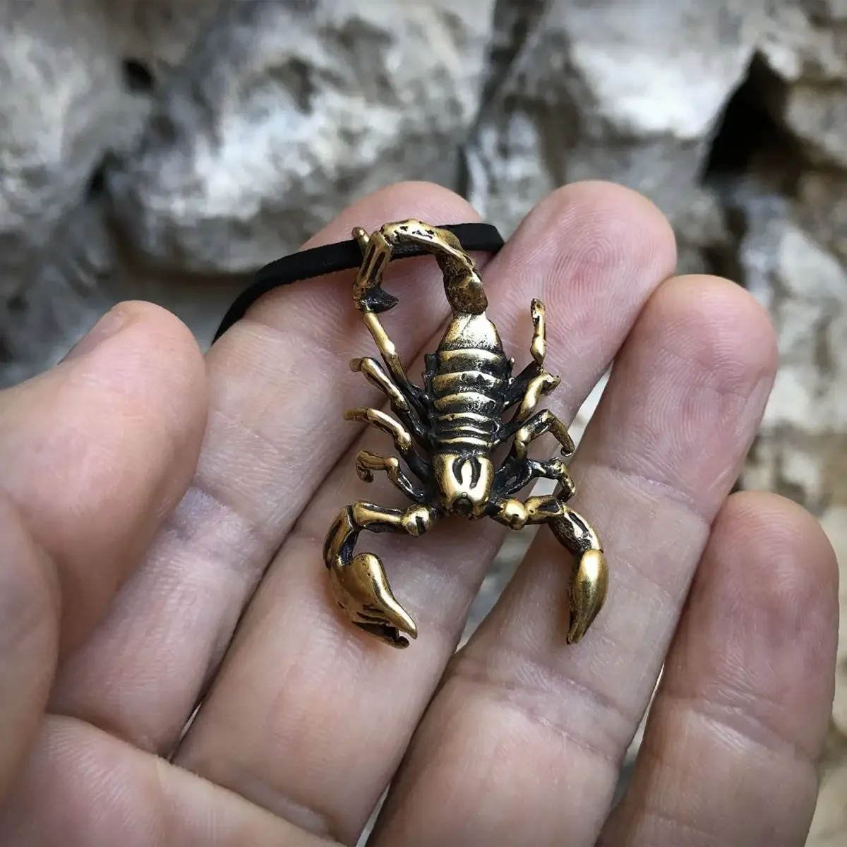 Картинки скорпиона на аватарку