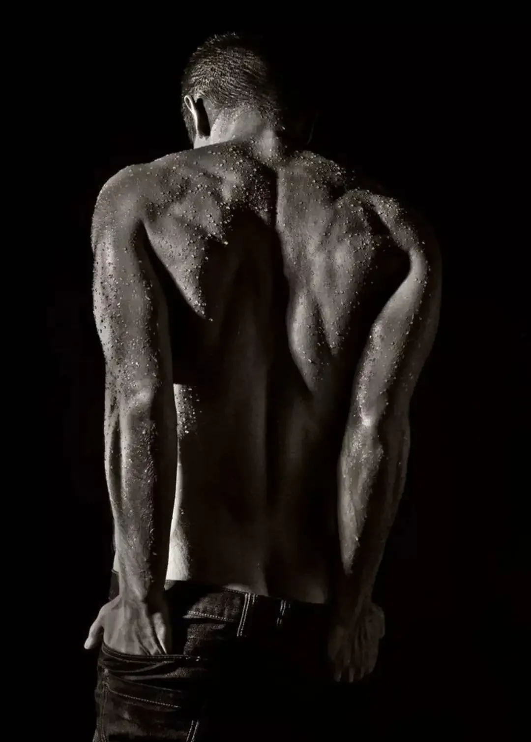 Мужская спина