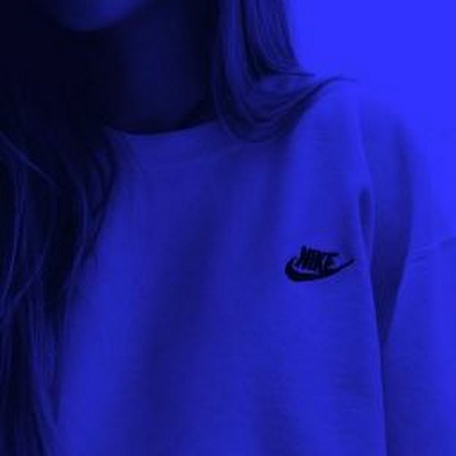 Эстетика синего цвета девушки