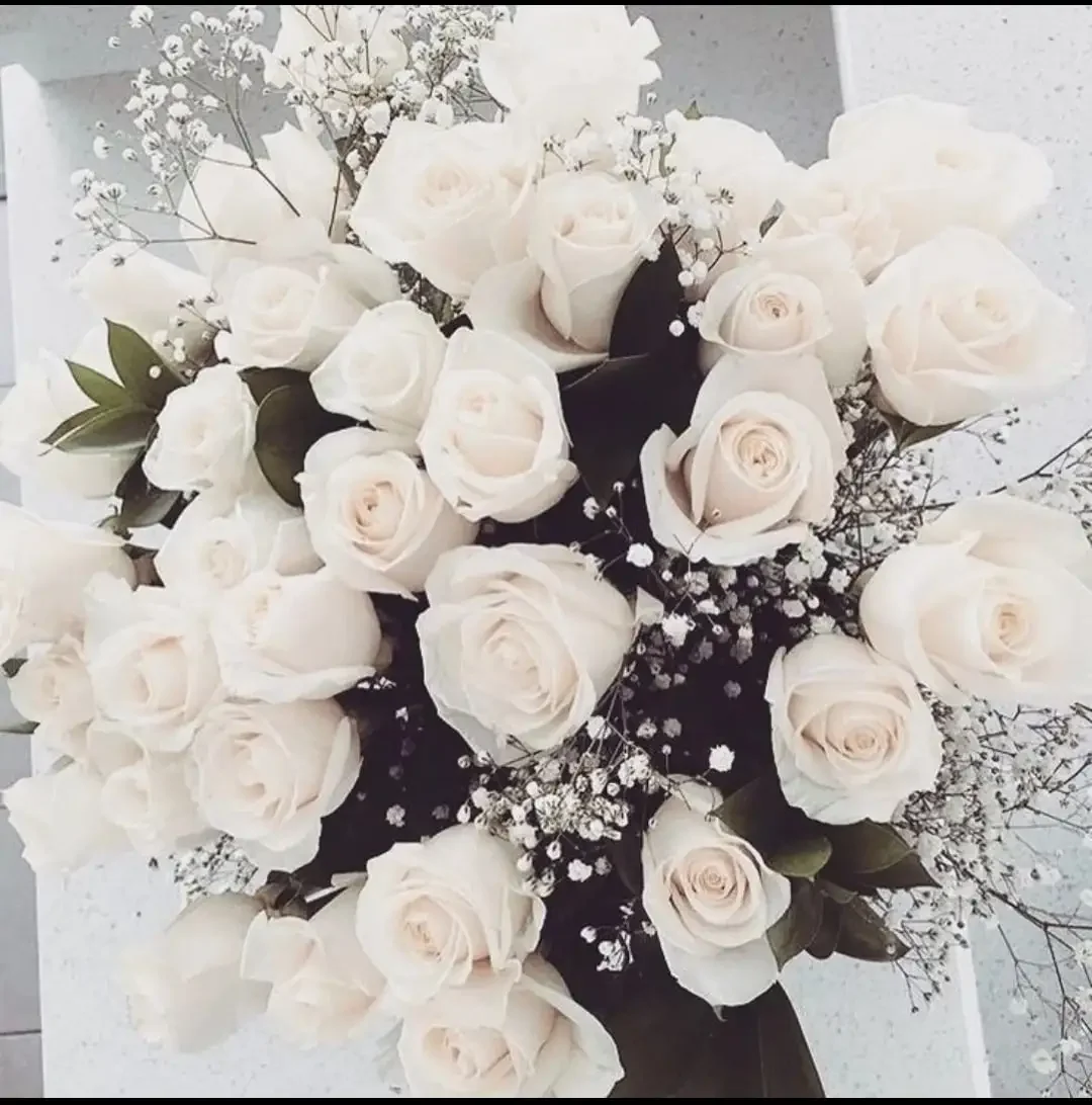 Букеты шикарные белые цветы