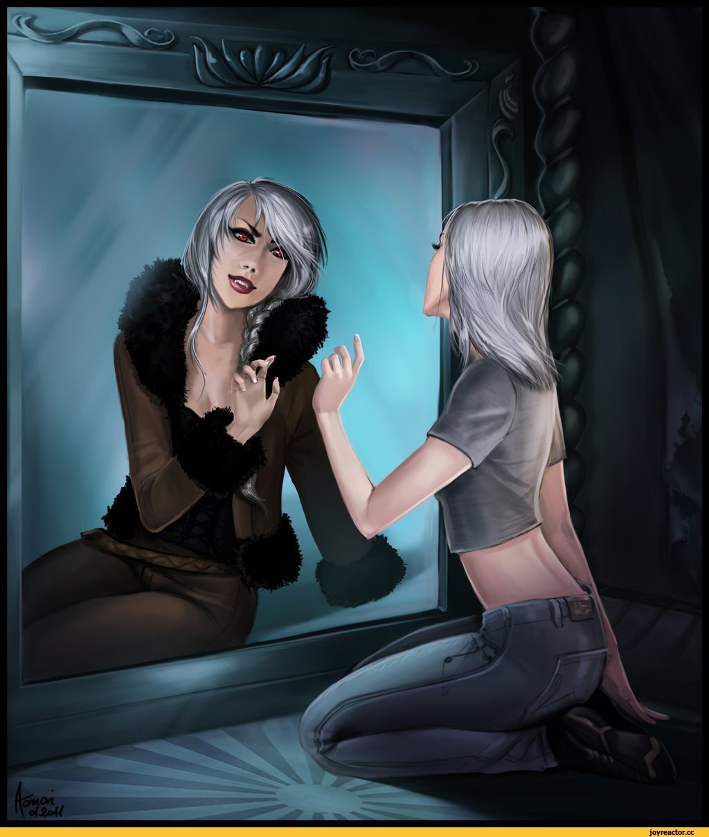 Отражение женщины в зеркале