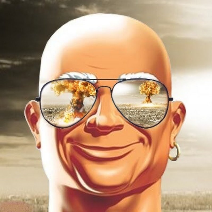 Лысые загорелые парни