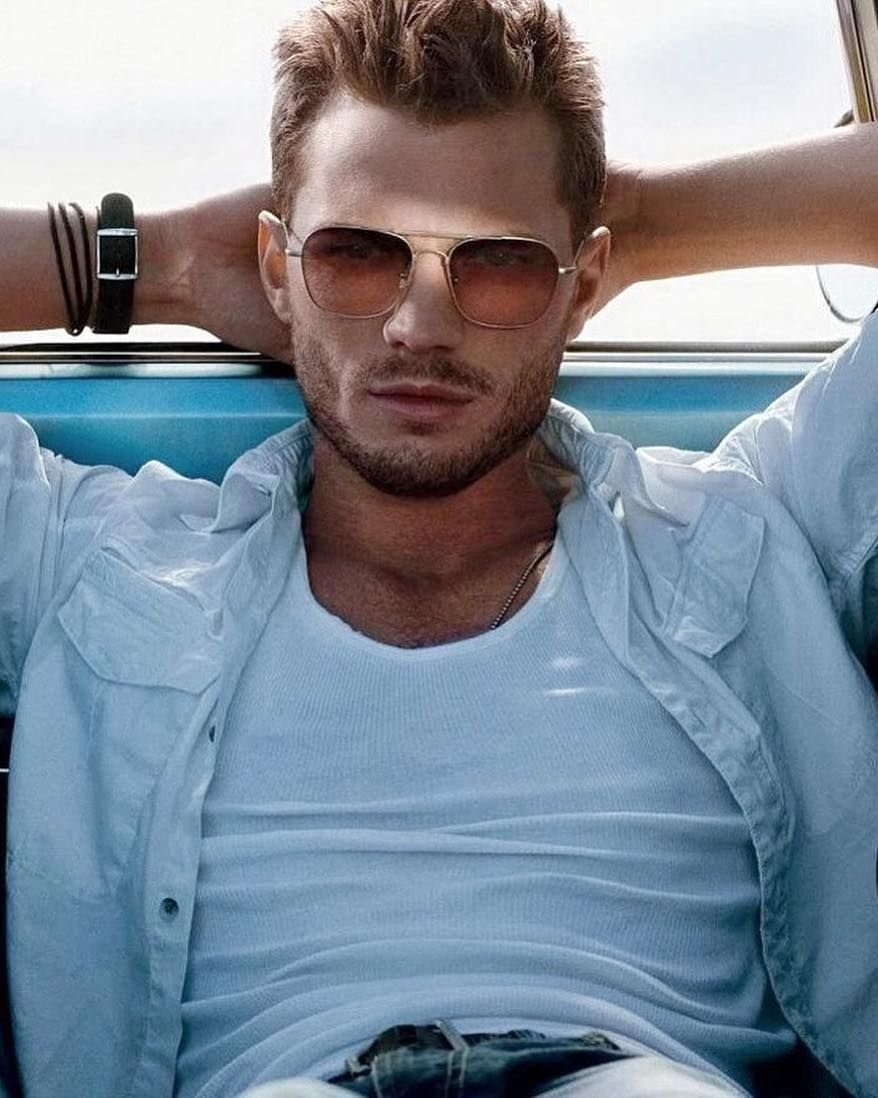 Фото мужчины на аватарку реальное