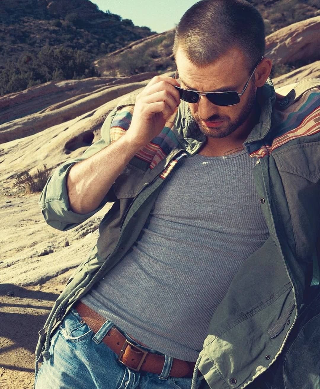 Мужчина в кепке 40 лет