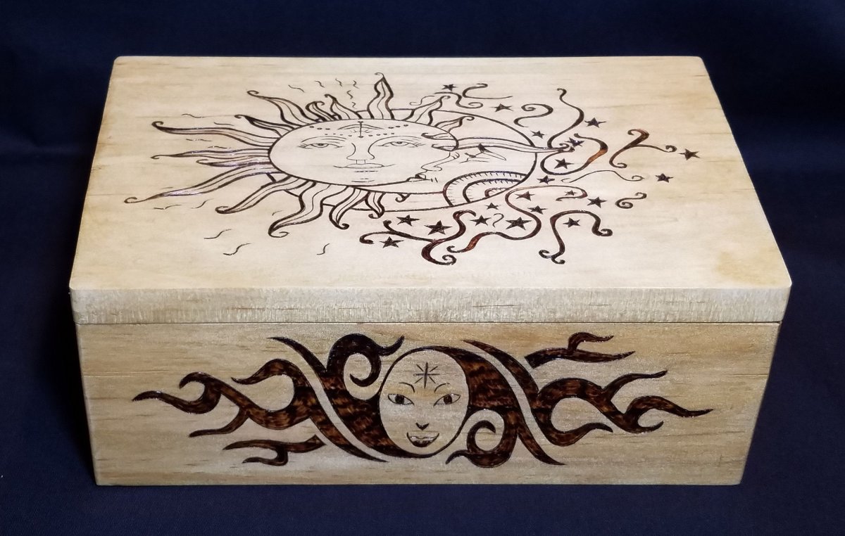 Выжигание по дереву шкатулка