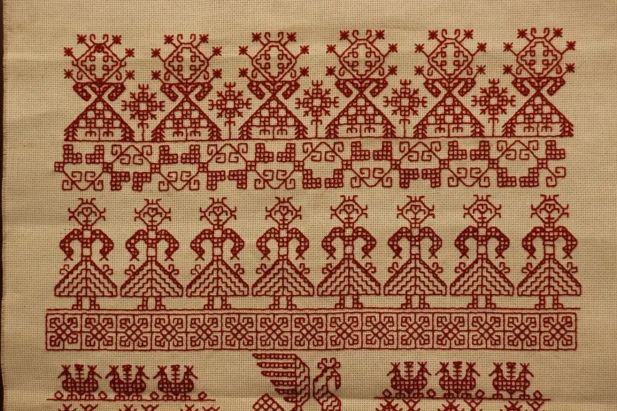 Антропоморфный орнамент народная вышивка