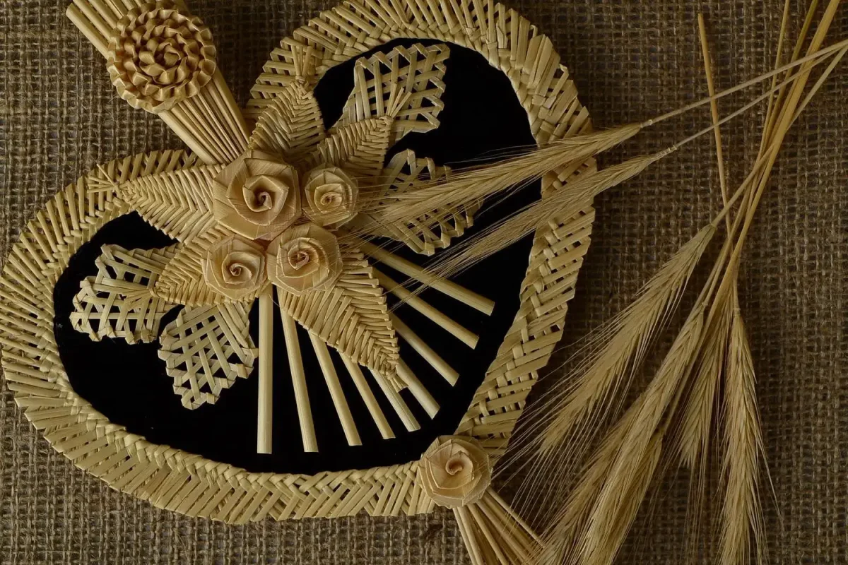 Изделия из соломки