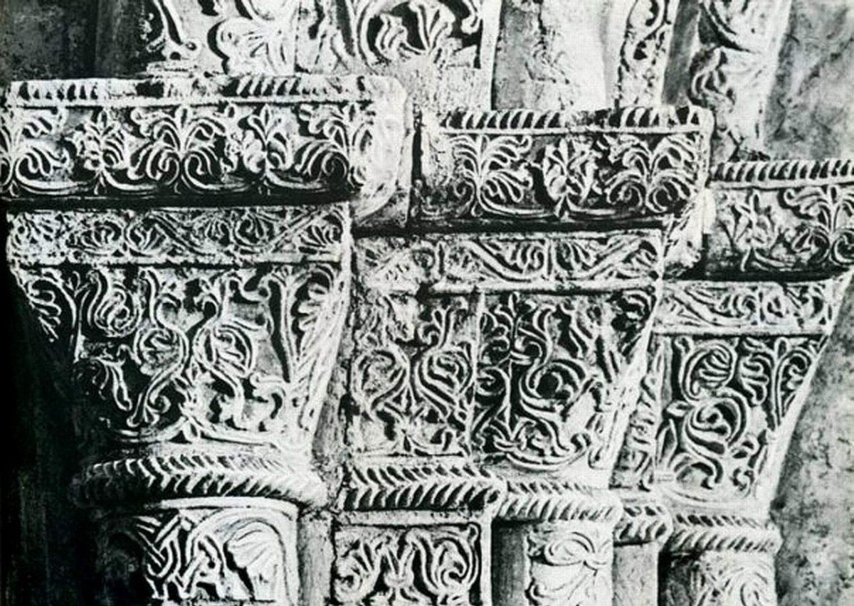 Белокаменная резьба Владимиро-Суздальской Руси орнамент