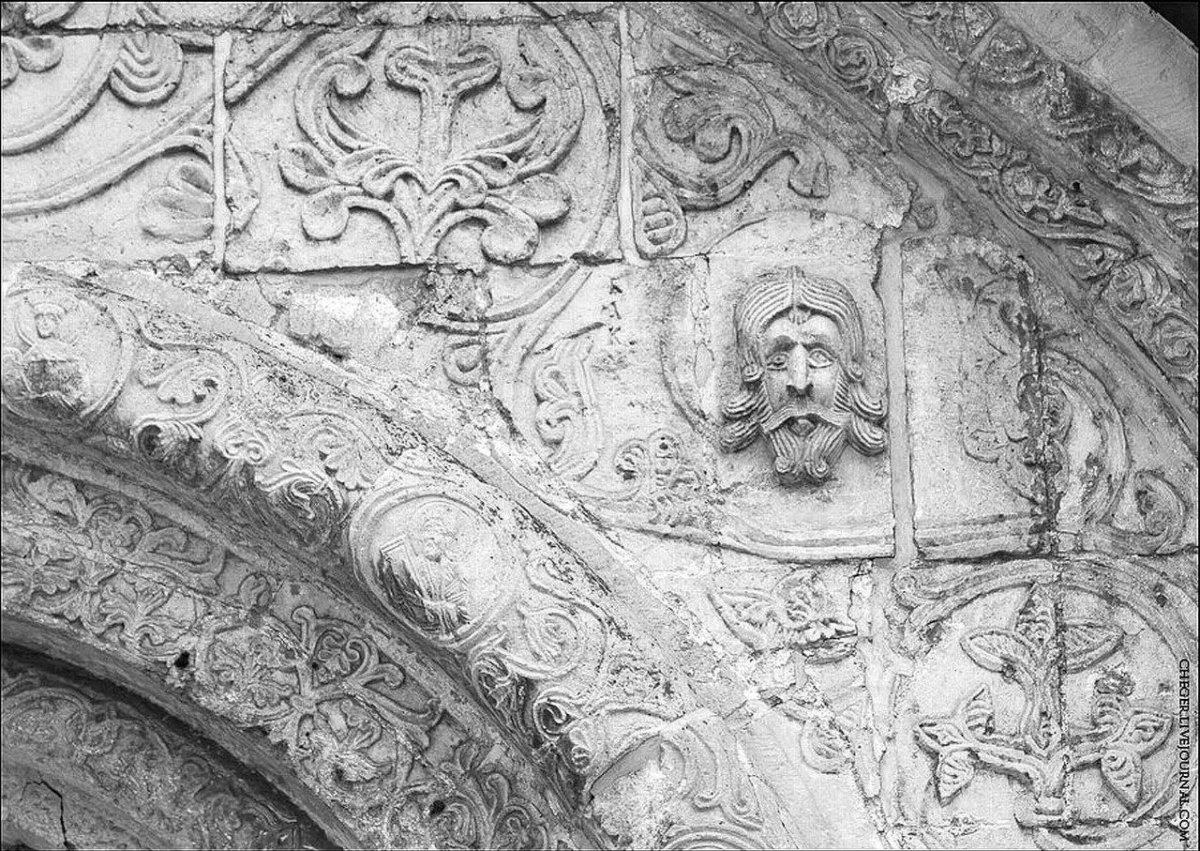 Георгиевский собор в Юрьеве-польском фасад