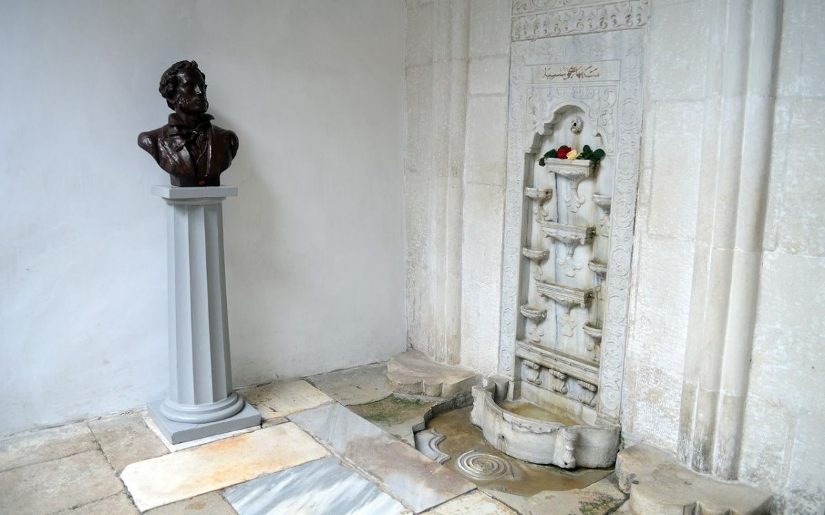 Ханский дворец фонтан слез