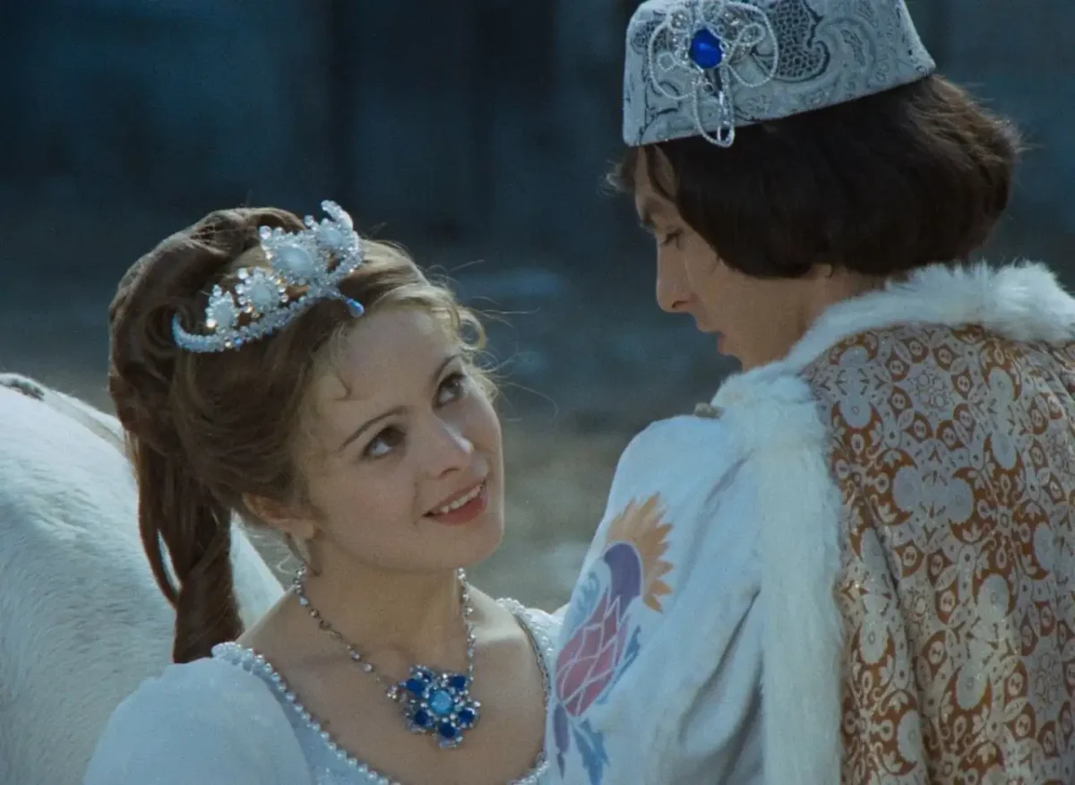 Бумажная кукла Золушка с набором одежды