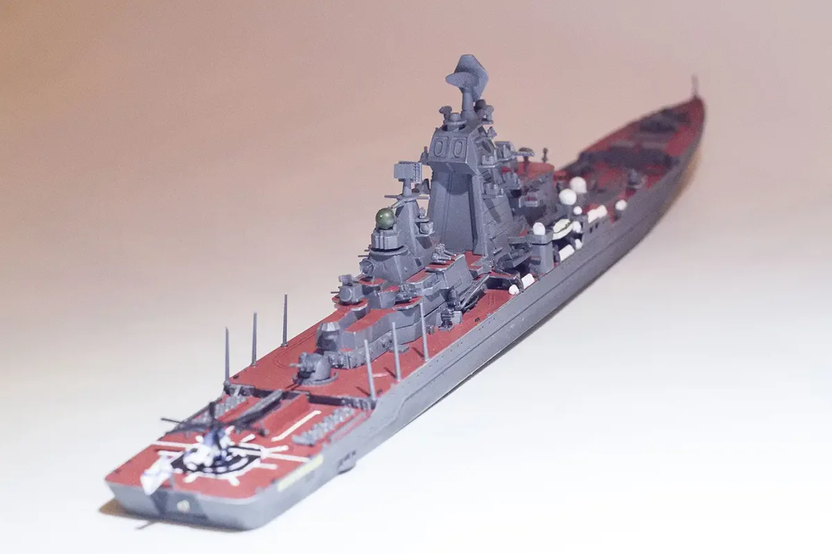 Звезда 9017 крейсер Петр Великий