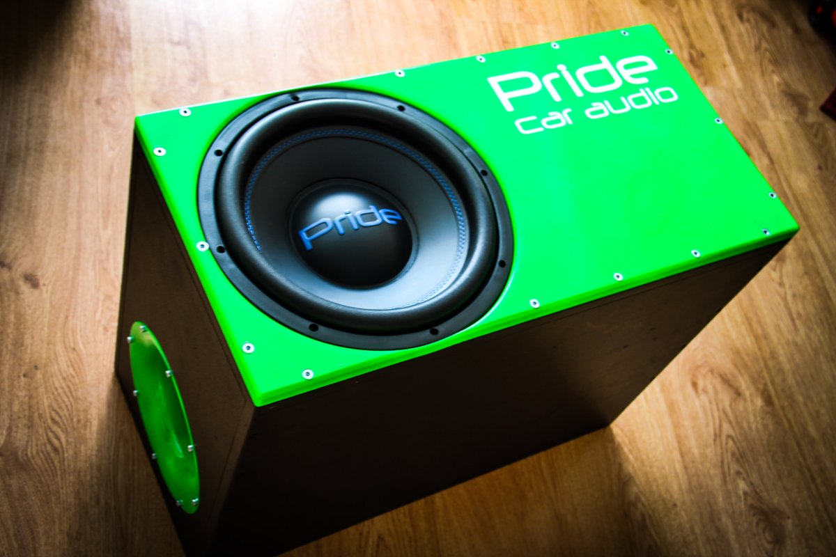 Покраска короба для сабвуфера Урал