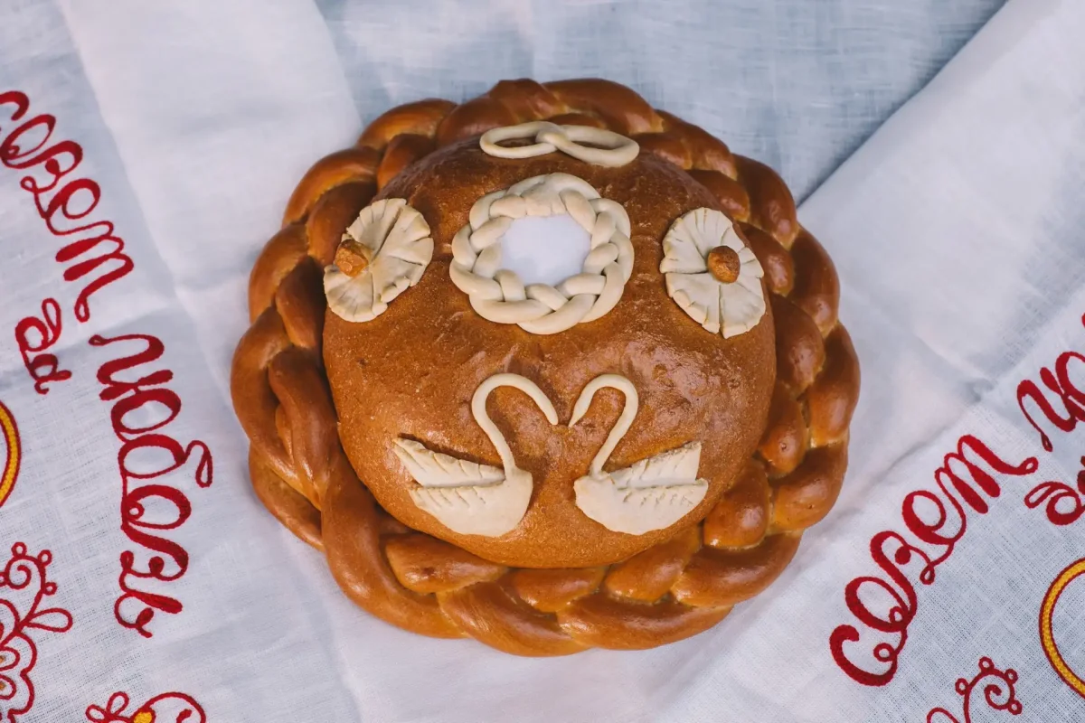 Свадебный каравай 1.5кг