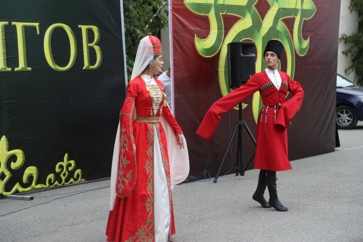 Ингушский орнамент вектор