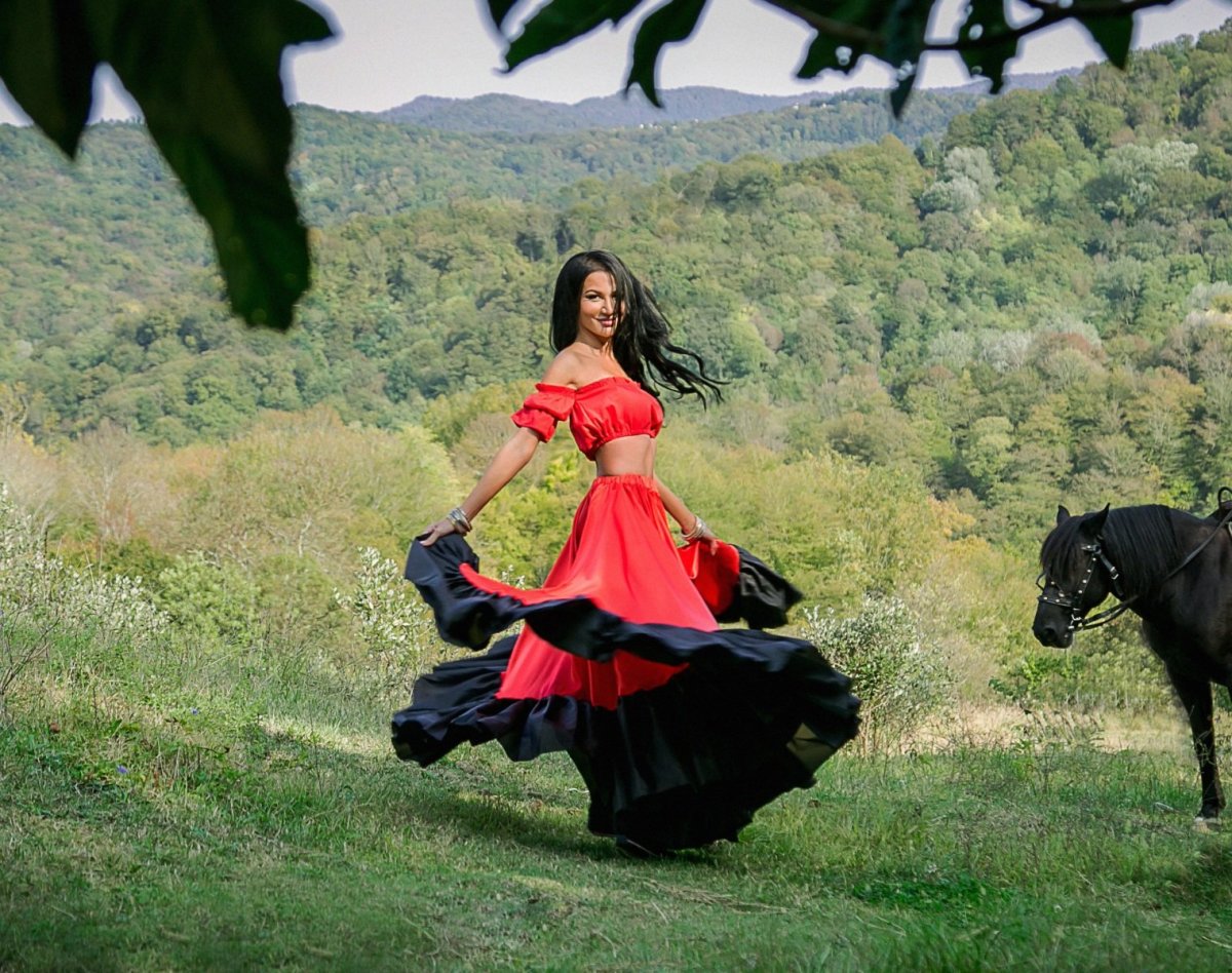 Цыганский танец живопись