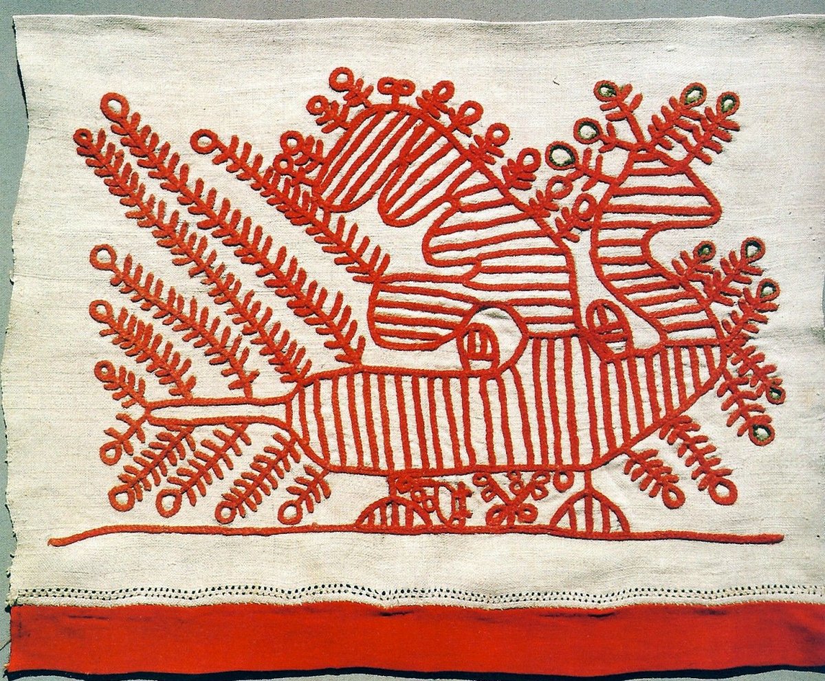 Народная вышивка тамбурным швом