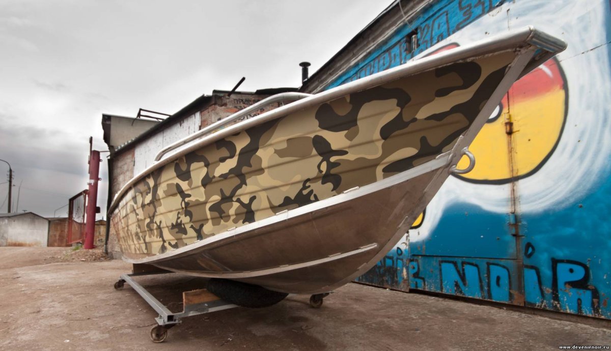 Покраска лодки в камуфляж